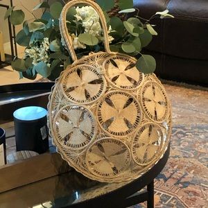 Super cute purse! La joya rattan bag